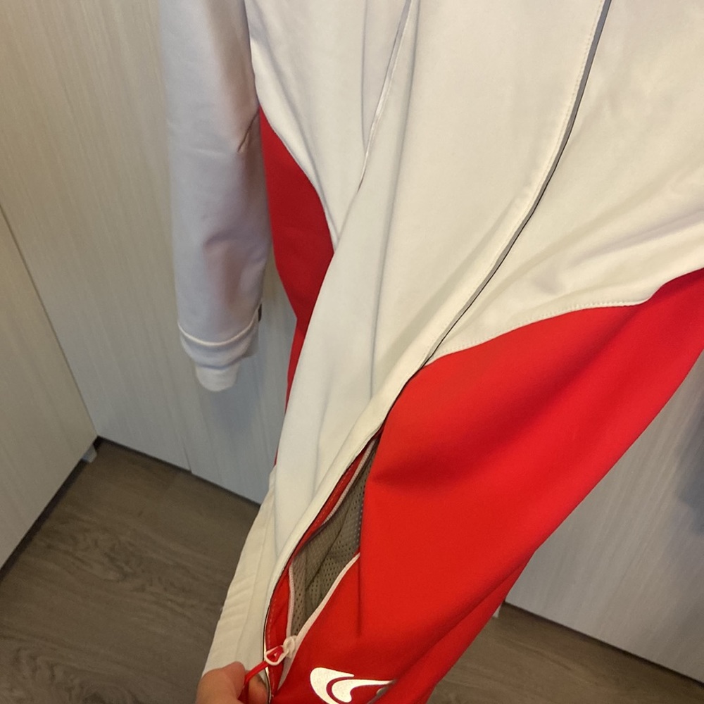 Salomon Shell size small - Picture 7 of 8